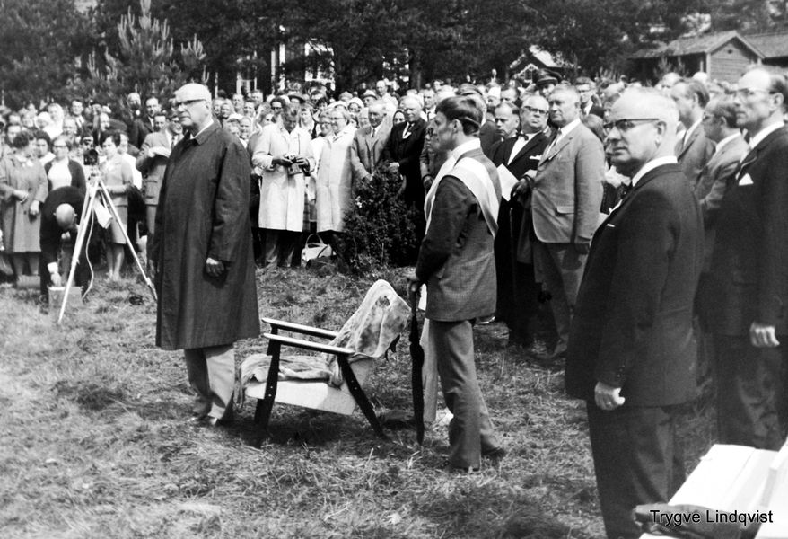 Publik vid invigningen av Kilen 1969, med minister Grels Teir i förgrunden